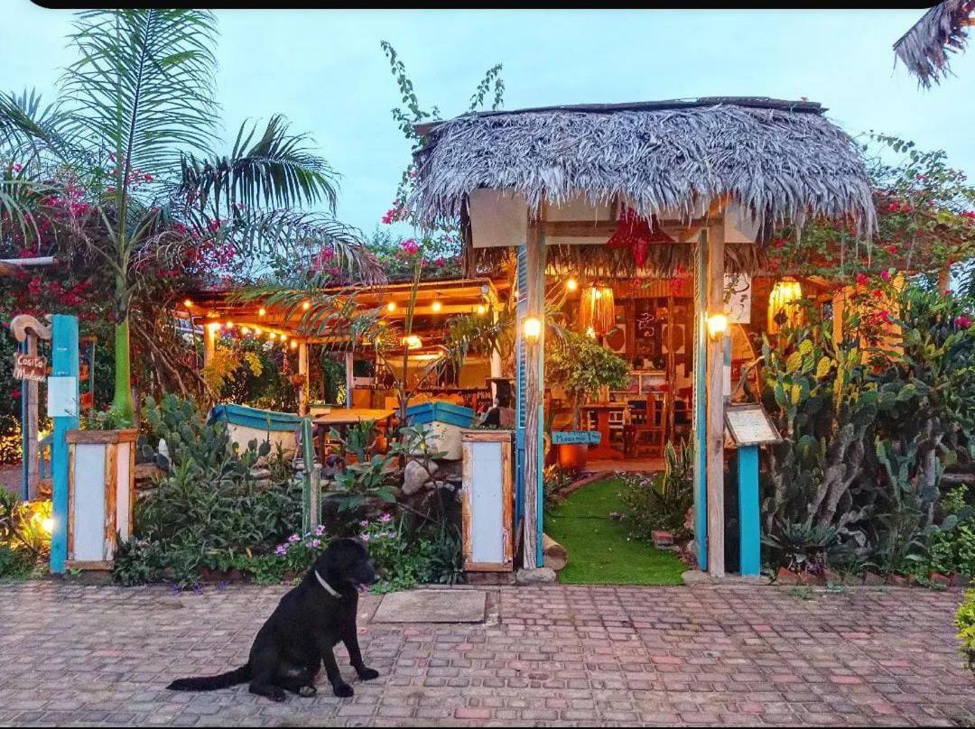 Cafe Madame Hotel Puerto López Exterior foto